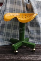 Deere colored Pan Seat Stool