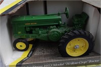 Ertl John Deere 1953 Model "70 Row Crop" Toy Tract