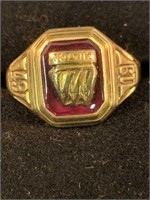 10k Gold 1949 Class Ring 4 Dwt Total Weight