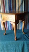Broyhill Oak 1 Drawer Side Table