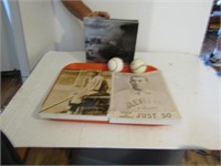 3 Sports Memorabilia Value Books & 2 Baseballs