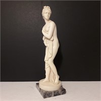 Sculpture Woman - G. Ruggeri