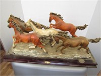 1 Plaque of 5 Running Horses-Ruby Collection