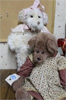 2 STUFFED TEDDY BEARS - "THE HEN IN THE HOLLY"