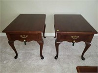 aPair of Thomasville Queen Anne End Tables