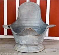 Vintage Primitive Galvanized Cowboy Bath Tub Chair