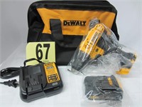 DeWalt 20V Cordless 1/4" Drill with Charger &