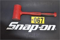 Snap-On 56 oz. dead blow hammer