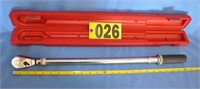 Matco TRC250A, 24" x 1/2" FT lbs. torque wrench