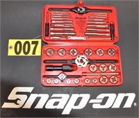 Snap-On mod. TD-2425, SAE Tap and Die set