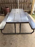Lifetime picnic table 6’ - folding