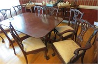 MAHOGANY DUNCAN PHYFE TABLE 8 CARVED CHAIRS WITH P