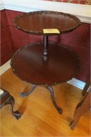 ANTIQUE 2 TIERED MAHOGANY PIE CRUST TABLE