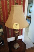 DECORATIVE LAMP WITH SHADE