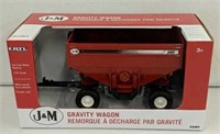 J&M 680 Gravity Wagon 1/32 NIB