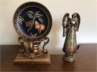 Pair of home décor items, Angel & plate w/stand