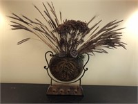 Rustic Style metal center table art vase