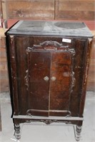 ANTIQUE RECORD PLAYER CABINET