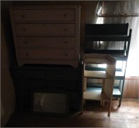 Miscellaneous furniture lot: Nice painted four