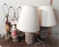 Lamp lot: Pair of painted Rose font floral