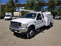 2003 Ford F-550 S/A Extra Cab Service Truck