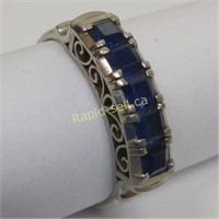 Ladies Sapphire 18 White Gold Ring