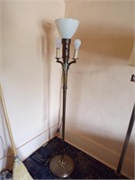 ANTIQUE FLORAL DESIGN FLOOR LAMP, 60" TALL