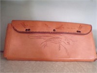 LEATHER FOLD-OUT CARRIER W/ BIRD DESIGN