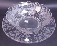 A Rose Point crystal by Cambridge 11" scalloped