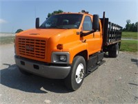 2005 GMC C7500 S/A FLATBED TRUCK