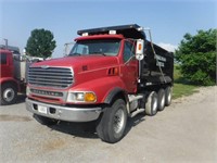 2005 STERLING LT9500 TRI-AXLE DUMP TRUCK