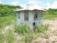 OPERATORS BOOTH / CONTROL HOUSE