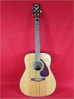 Yamaha F-325 Acoustic Guitar