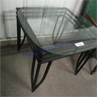 End table w/glass top