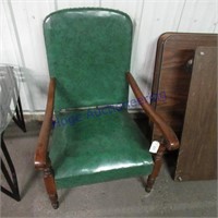 Green chair w/wood arms