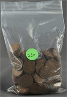 250 1909-1958 Assorted Lincoln Wheat Pennies