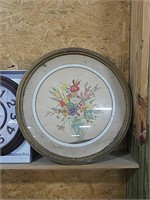 Round floral picture with frame