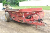 New Holland 165 Manure Spreader