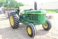 John Deere 2640 Diesel Tractor