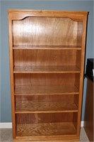 Oak adjustable shelf bookcase
