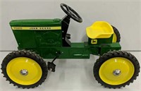 JD 7020 4wd Pedal Tractor