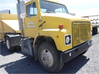 1985 International S2300 Truck