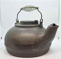 Vintage Cast Iron Wagner Ware Kettle