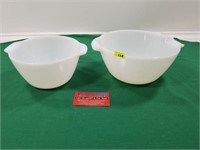 Vintage Fireking white mixig bowls