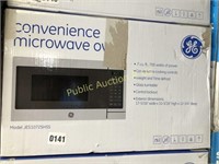 GE $99 RETAIL .7 CUFT MICROWAVE OVEN
