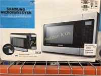 SAMSUNG $189 RETAIL MICROWAVE OVEN-ATTENTION