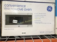GE $99 RETAIL .7 CUFT MICROWAVE OVEN-ATTENTION