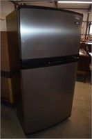 Whirlpool Stainless Refrigerator Freezer