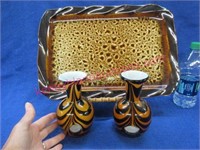 "leopard" glass tray & two 6-inch vases
