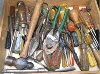 VINTAGE TOOLS, SCREW DRIVERS, SNIPS, HAMMER AND